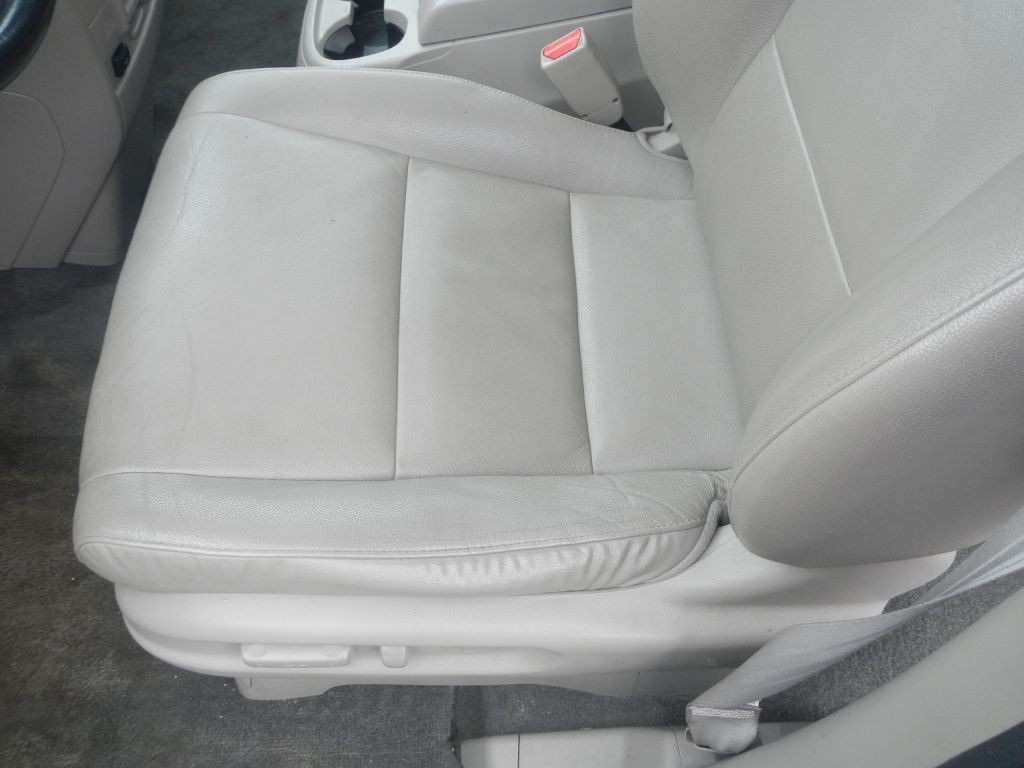 2015 Honda Odyssey Image 46