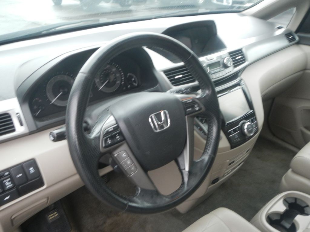 2015 Honda Odyssey Image 50