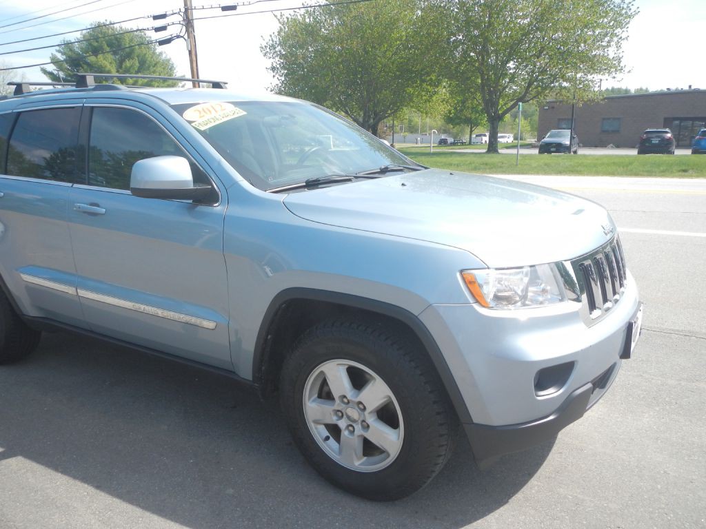 2012 Jeep Grand Cherokee Image 12