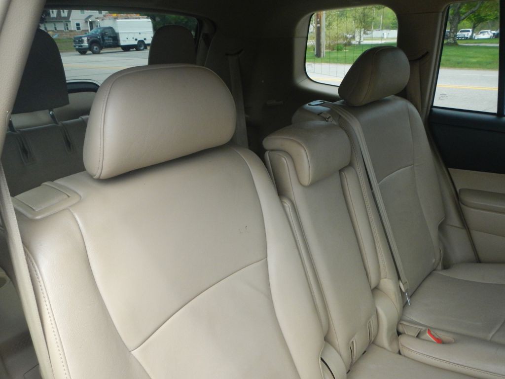 2011 Toyota Highlander Image 5