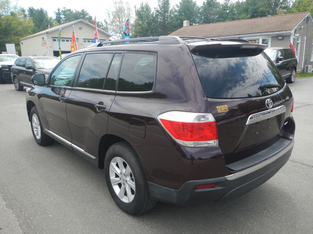 2011 Toyota Highlander Image 8