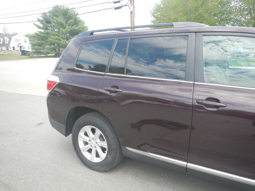 2011 Toyota Highlander Image 14