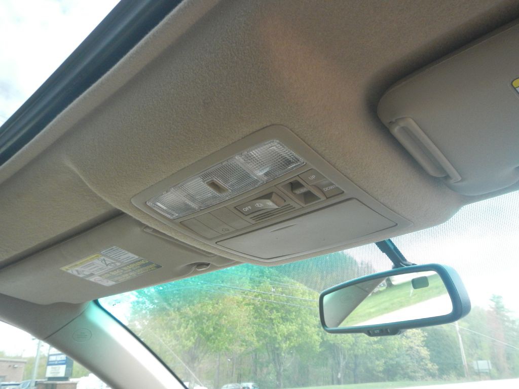 2011 Toyota Highlander Image 19