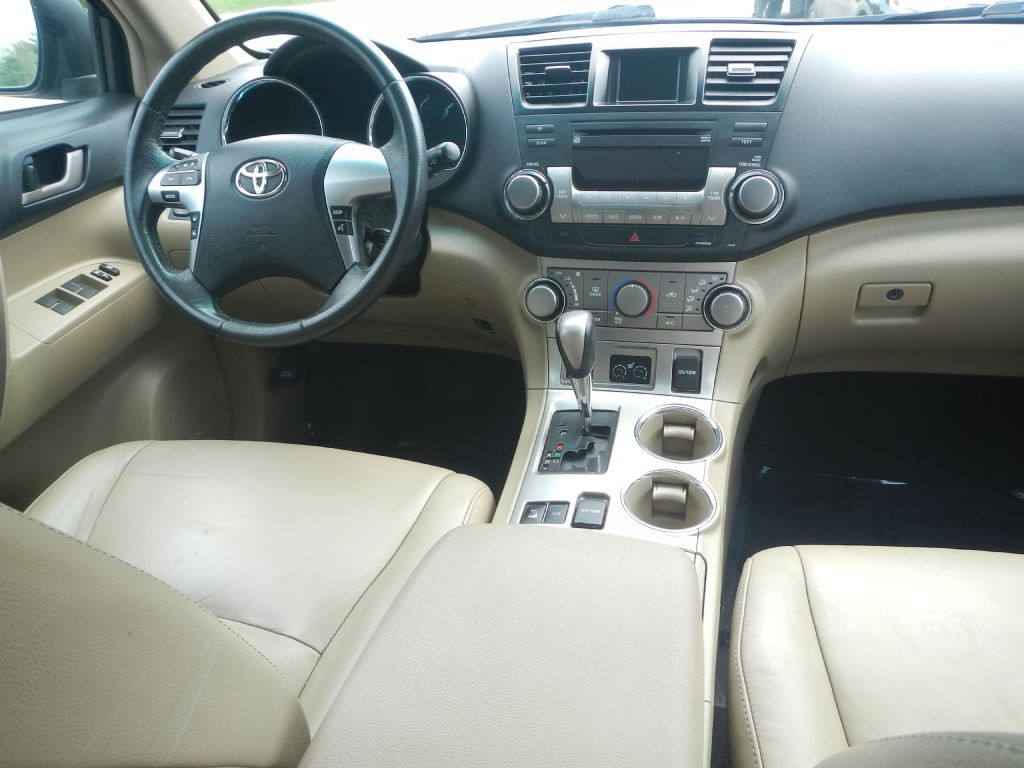 2011 Toyota Highlander Image 27