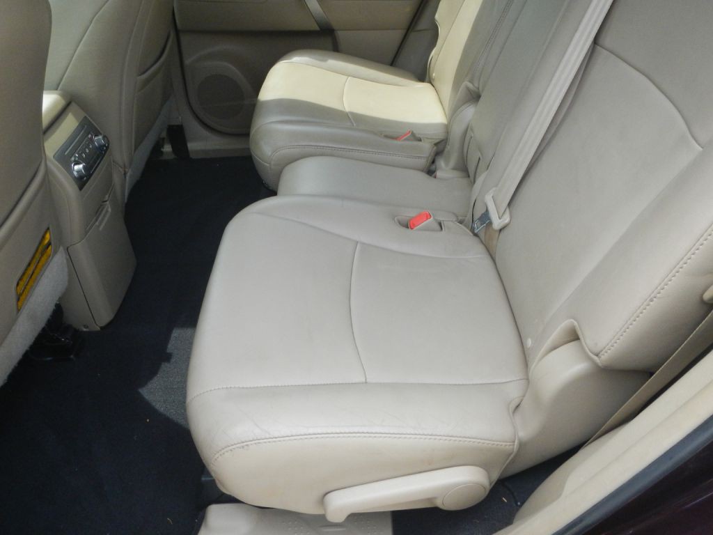2011 Toyota Highlander Image 42