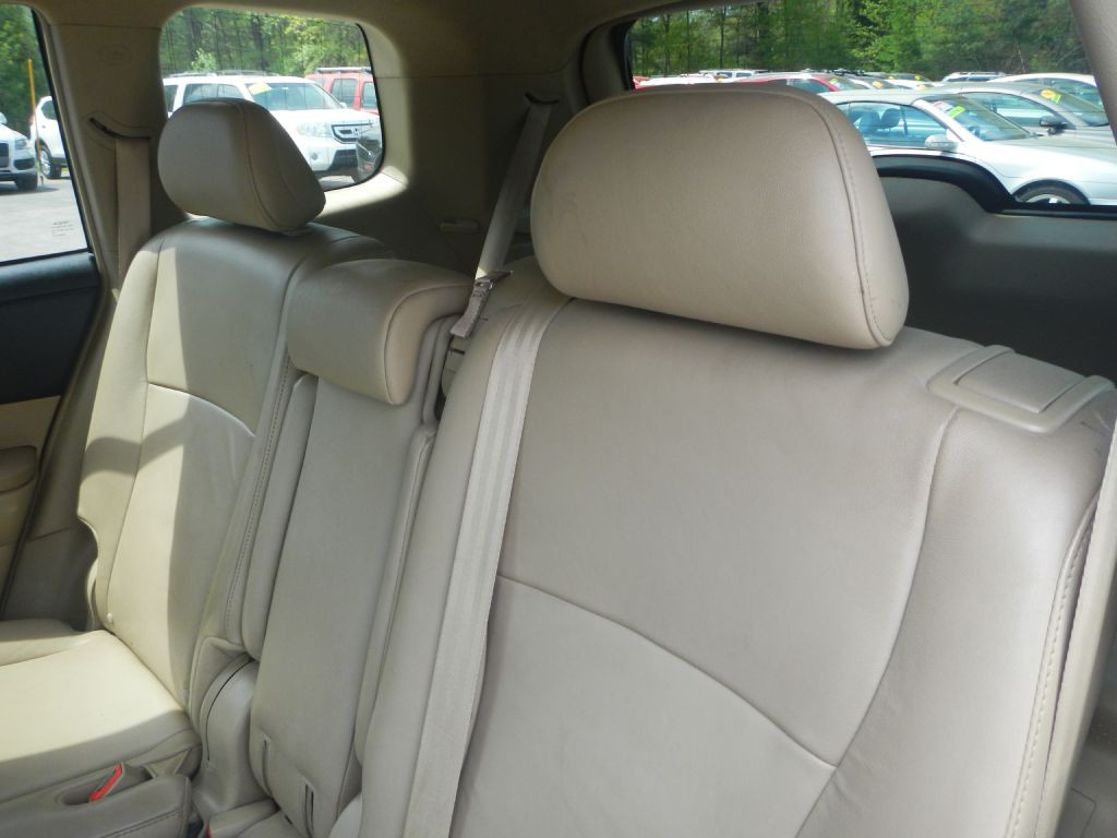 2011 Toyota Highlander Image 43