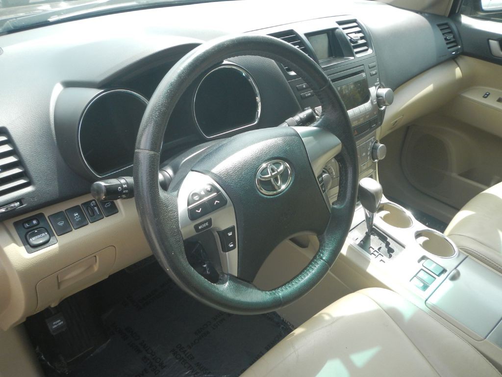 2011 Toyota Highlander Image 54