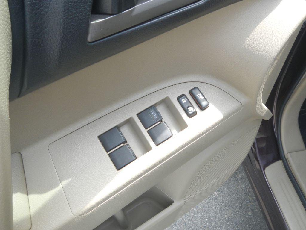 2011 Toyota Highlander Image 56