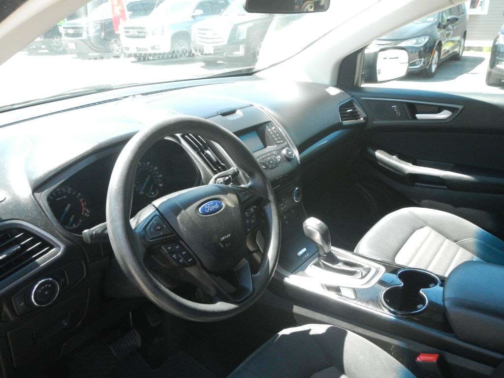 2015 Ford Edge Image 10