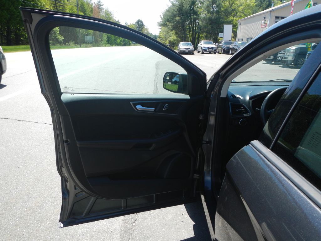 2015 Ford Edge Image 17