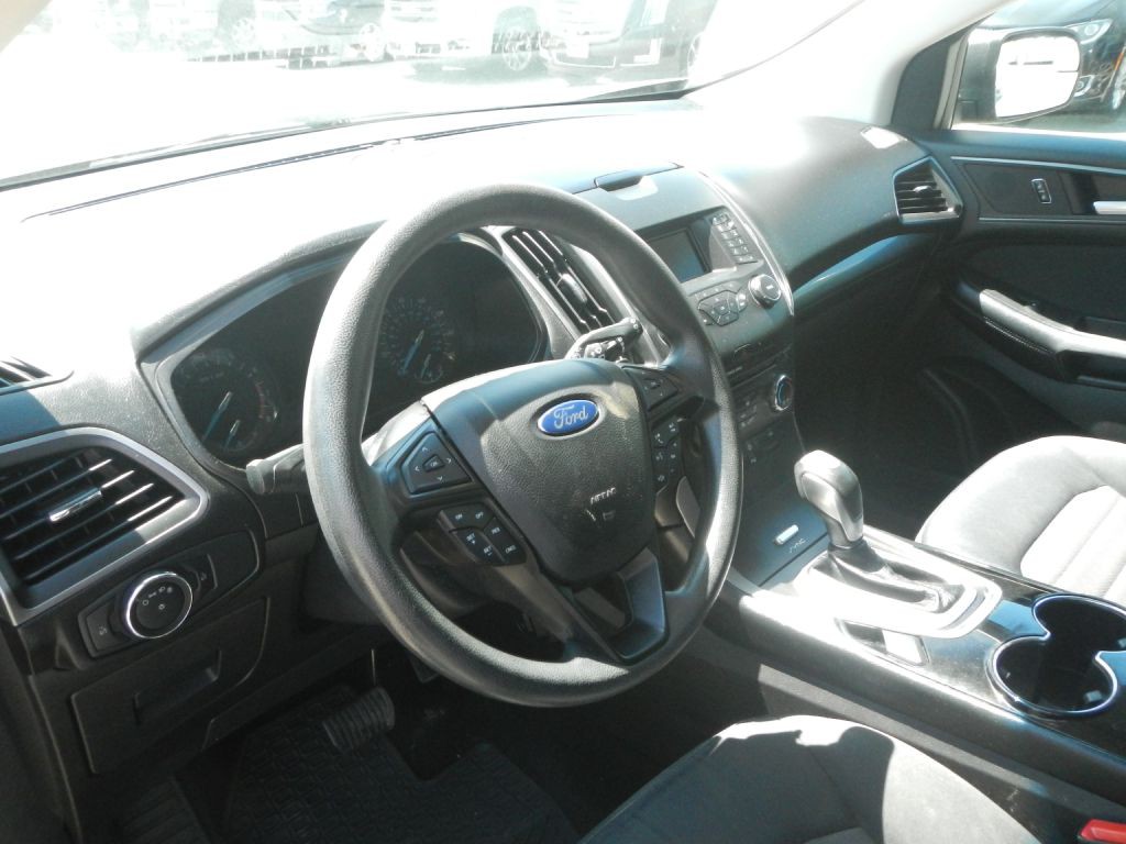 2015 Ford Edge Image 24