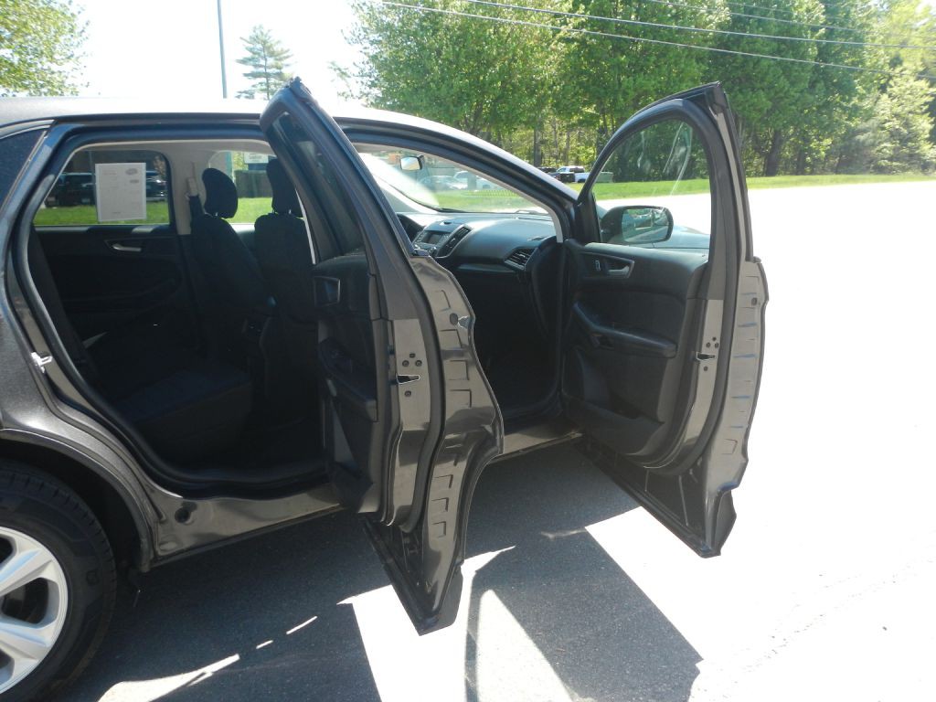 2015 Ford Edge Image 40