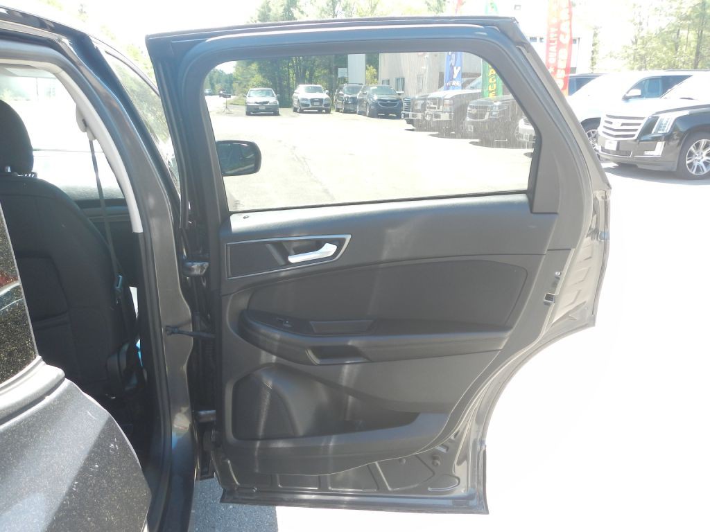 2015 Ford Edge Image 41