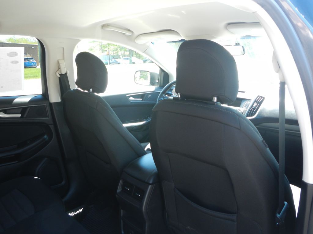 2015 Ford Edge Image 44