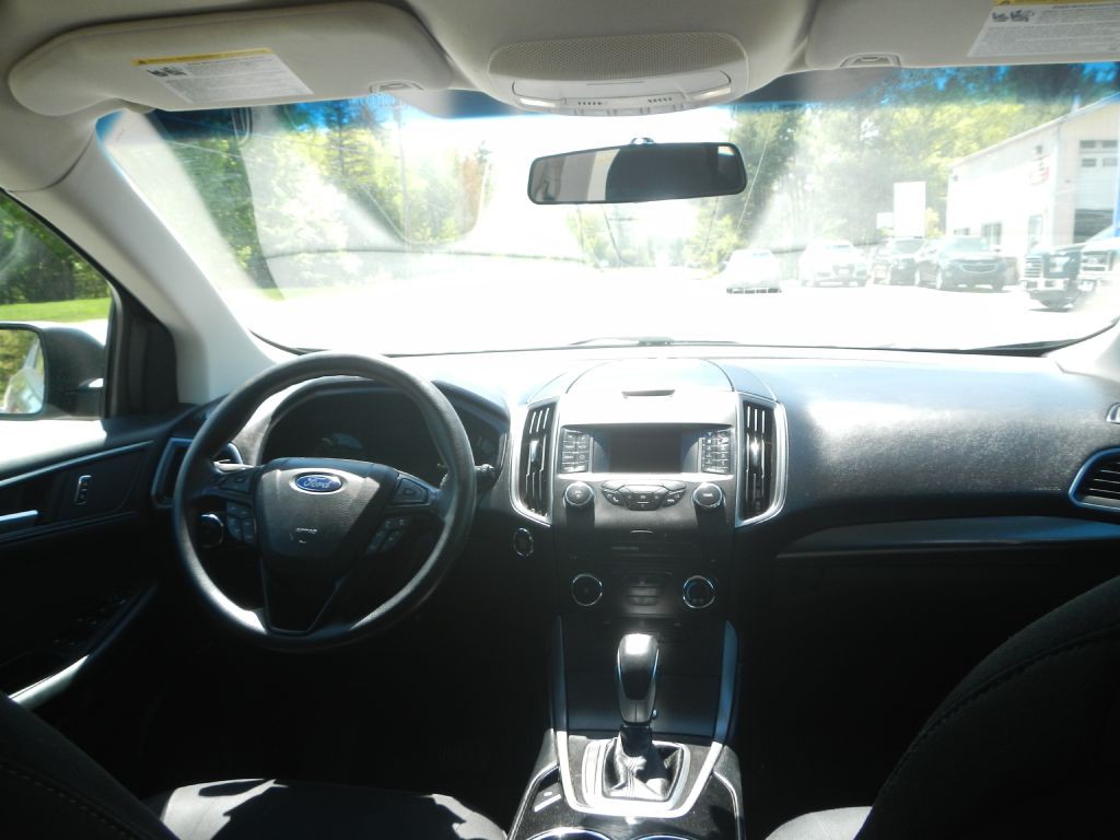 2015 Ford Edge Image 45