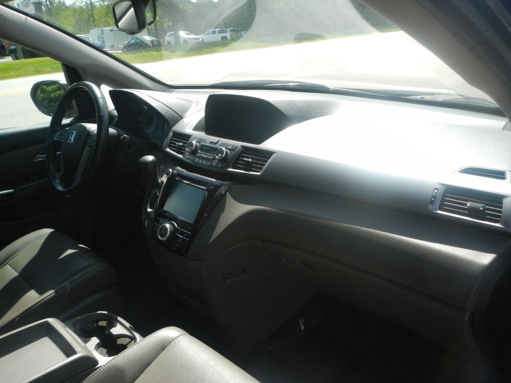 2014 Honda Odyssey Image 3
