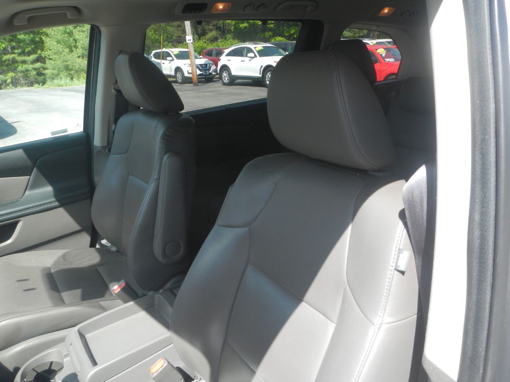 2014 Honda Odyssey Image 11