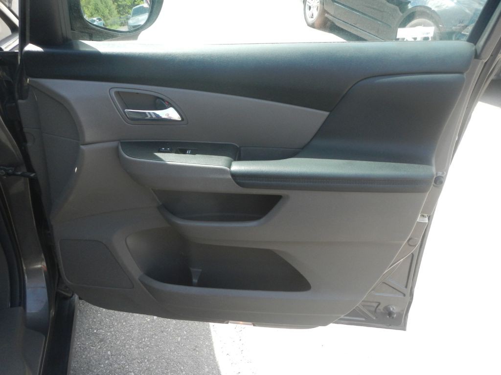 2014 Honda Odyssey Image 16