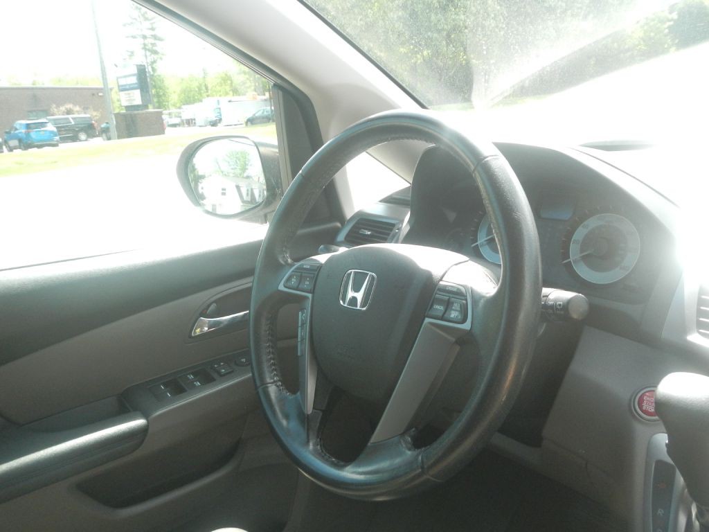 2014 Honda Odyssey Image 18