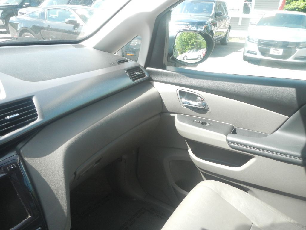 2014 Honda Odyssey Image 54