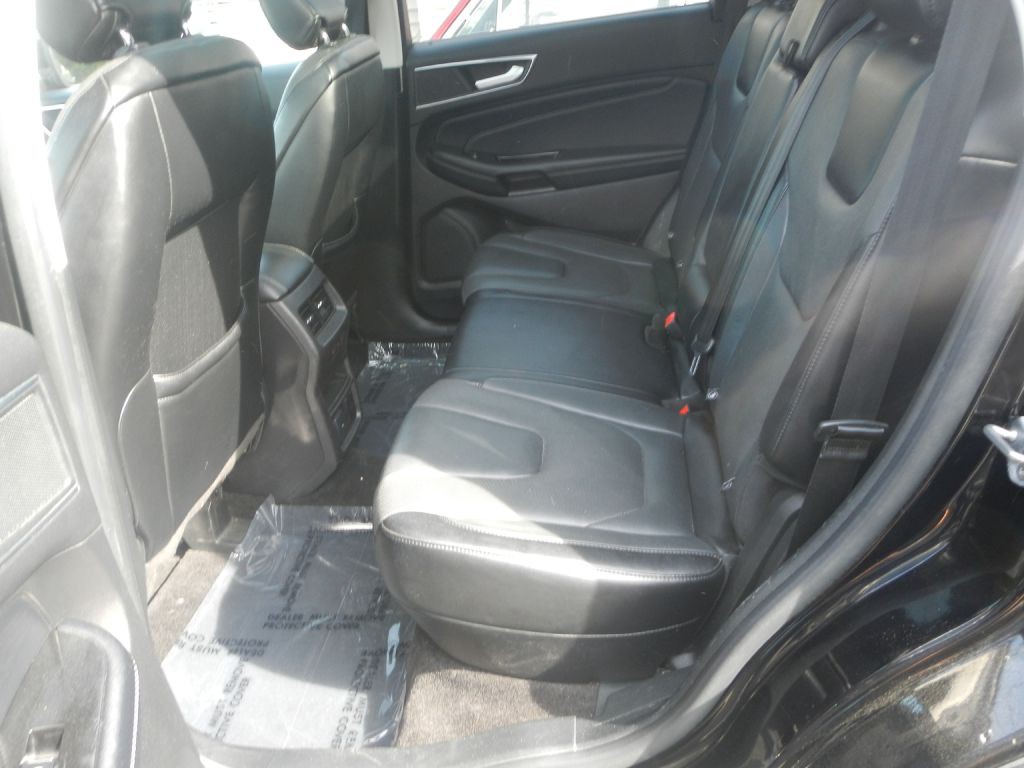 2018 Ford Edge Image 12