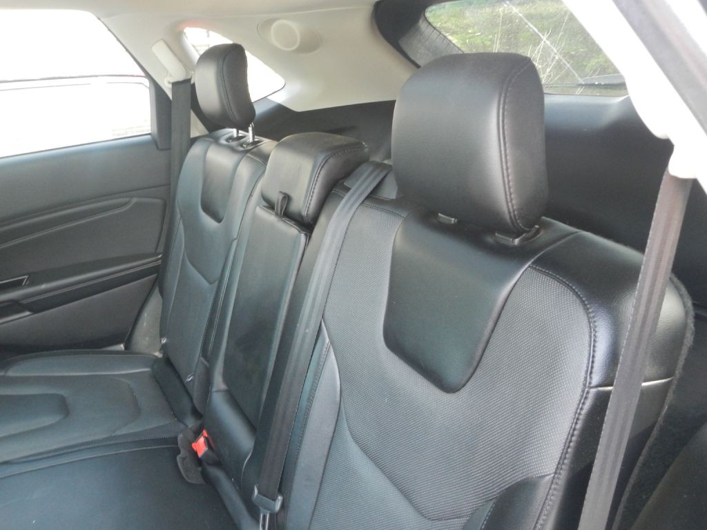 2018 Ford Edge Image 13