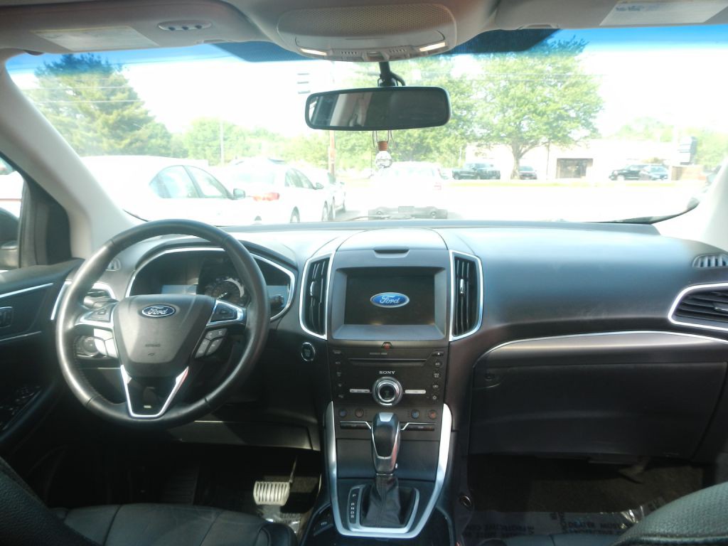 2018 Ford Edge Image 34