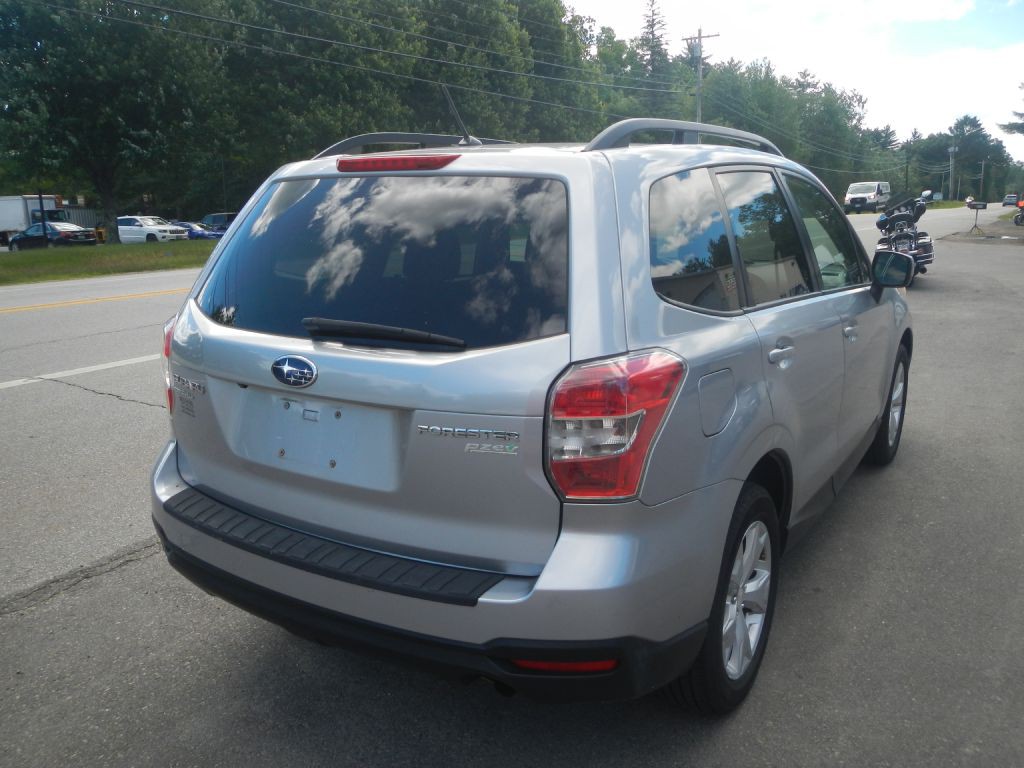2015 Subaru Forester Image 7