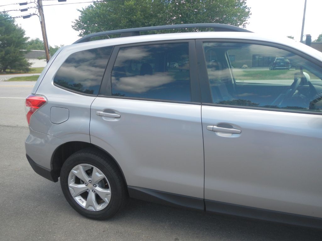 2015 Subaru Forester Image 14