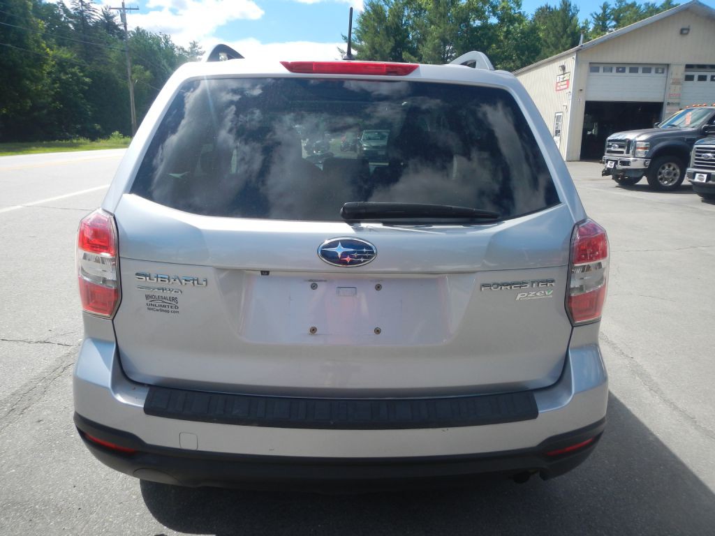 2015 Subaru Forester Image 32