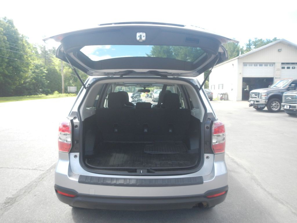 2015 Subaru Forester Image 36