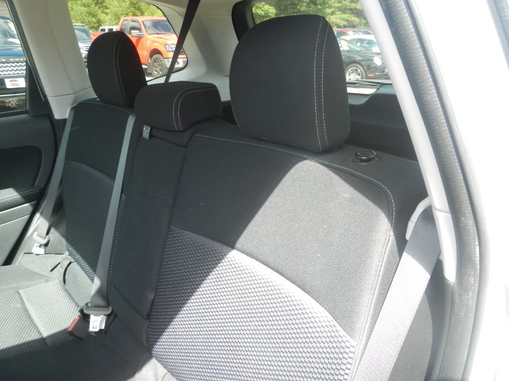 2015 Subaru Forester Image 46