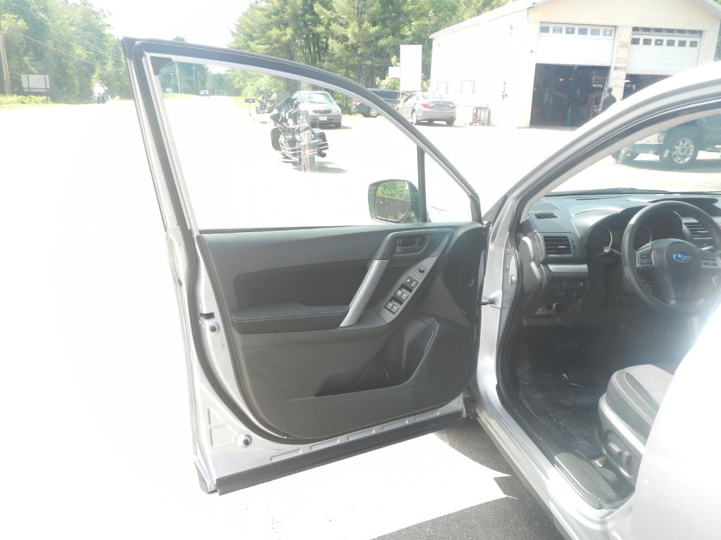 2015 Subaru Forester Image 50
