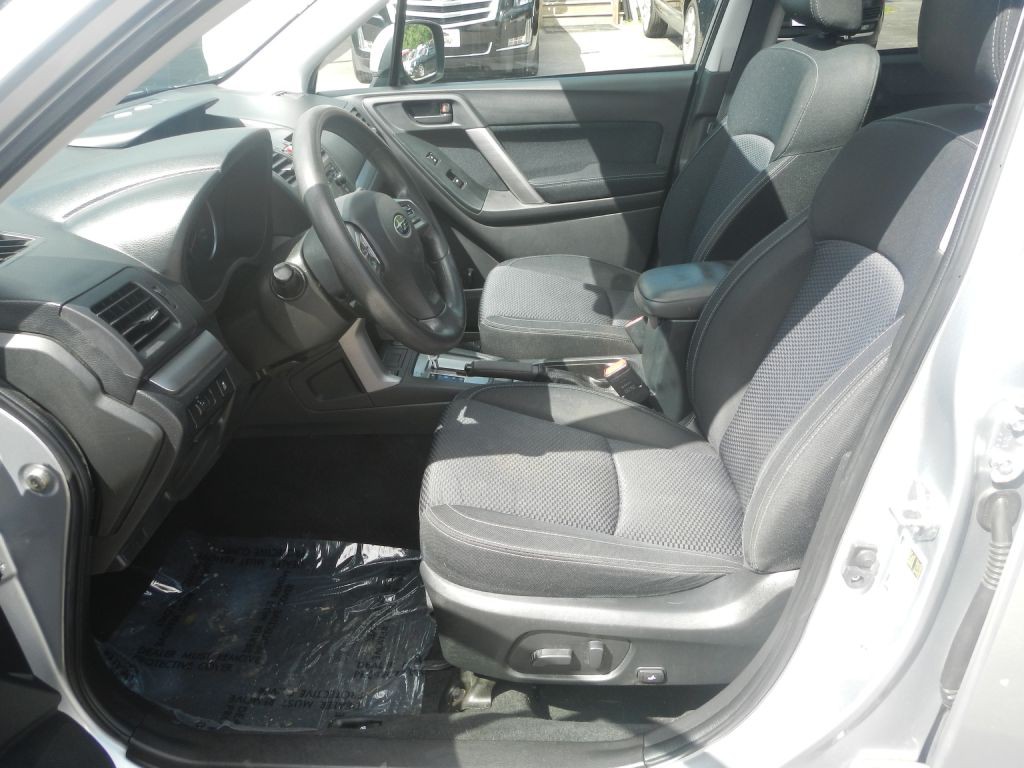 2015 Subaru Forester Image 52