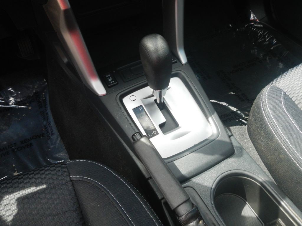 2015 Subaru Forester Image 57