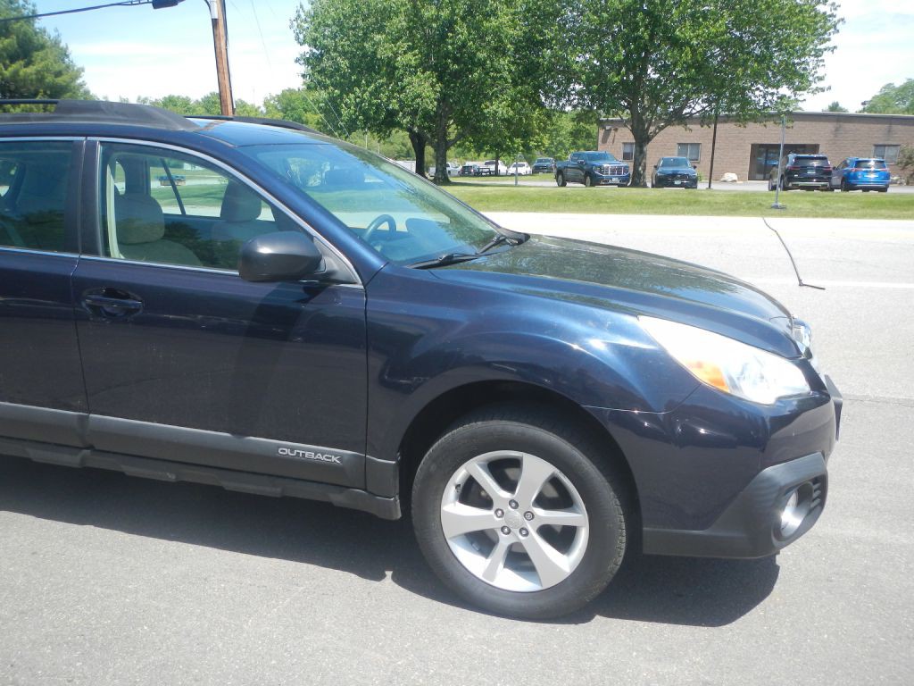2014 Subaru Outback Image 12