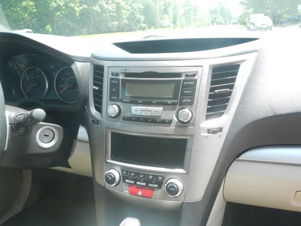 2014 Subaru Outback Image 19