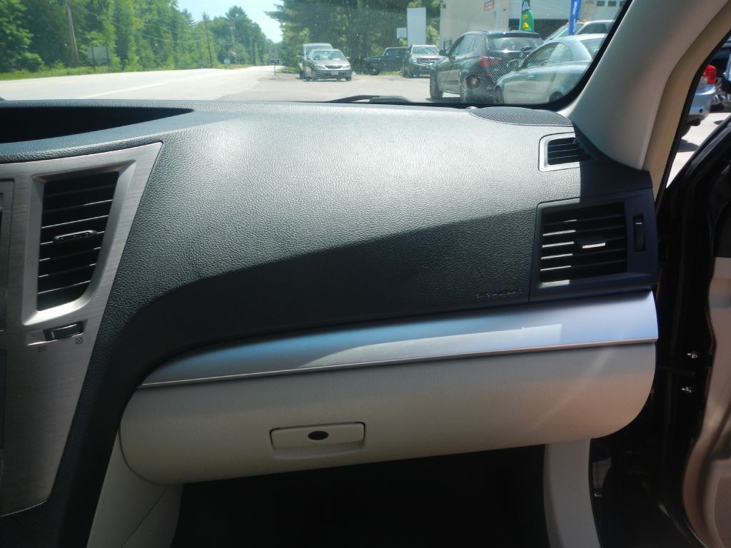 2014 Subaru Outback Image 22