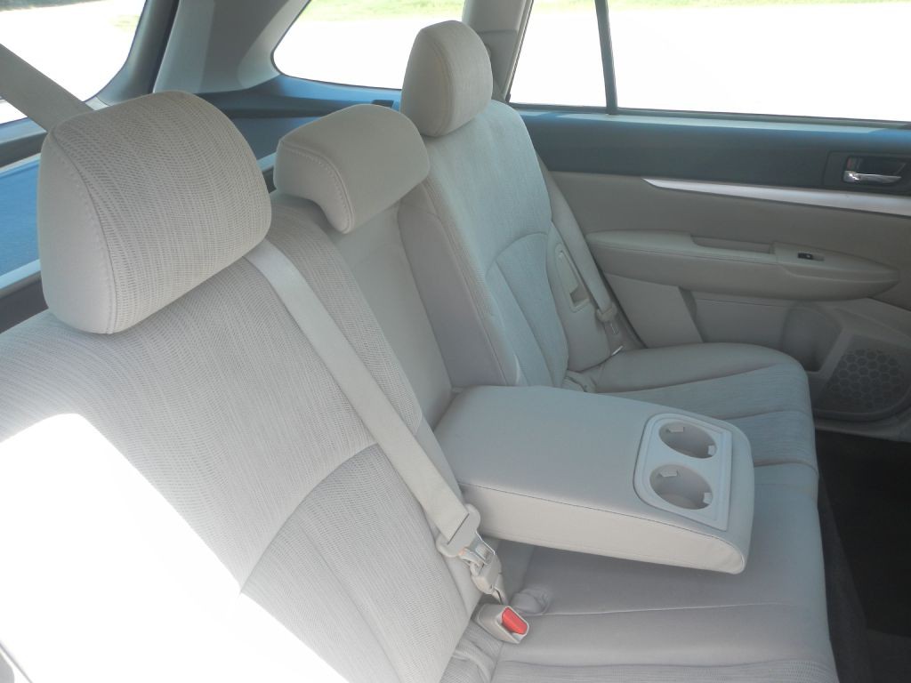 2014 Subaru Outback Image 28