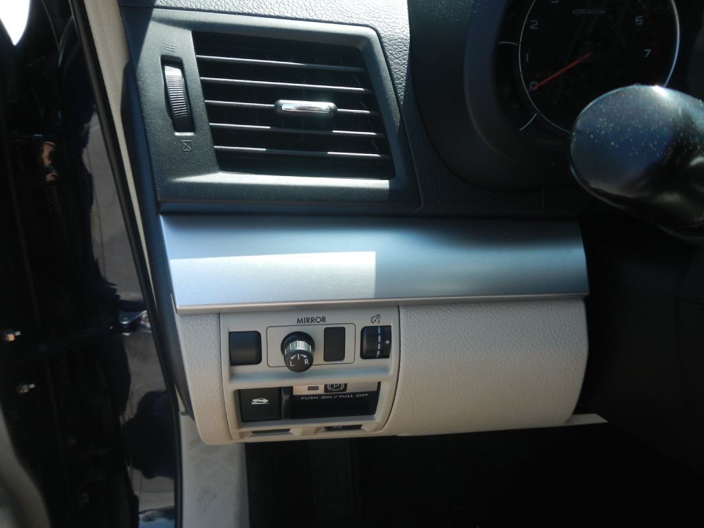 2014 Subaru Outback Image 53