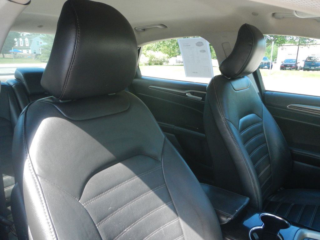 2015 Ford Fusion Image 9
