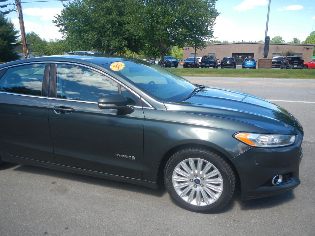 2015 Ford Fusion Image 12
