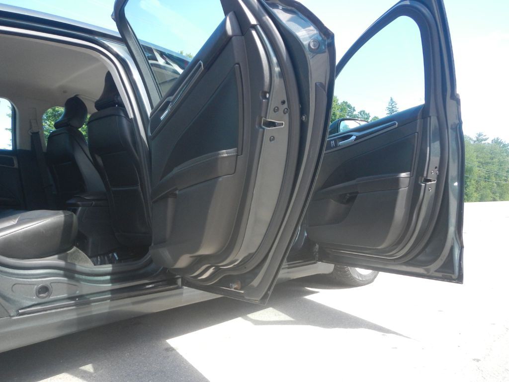 2015 Ford Fusion Image 17