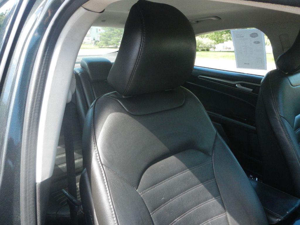 2015 Ford Fusion Image 21