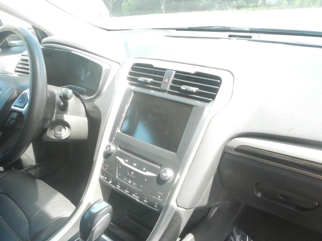 2015 Ford Fusion Image 25