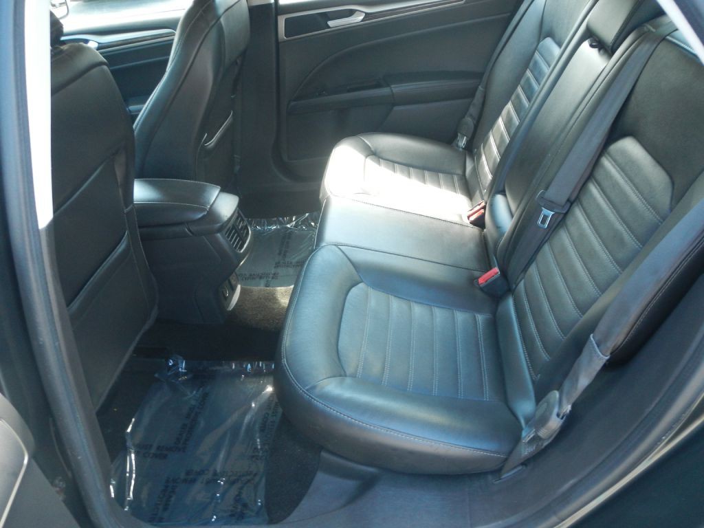 2015 Ford Fusion Image 38