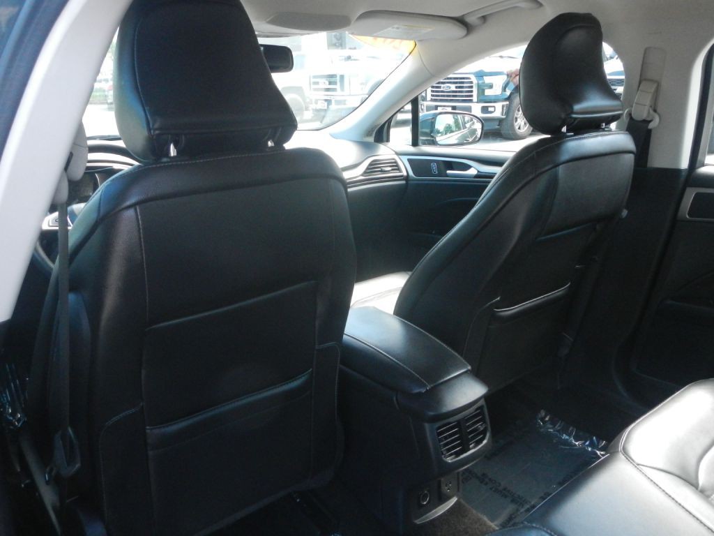 2015 Ford Fusion Image 40