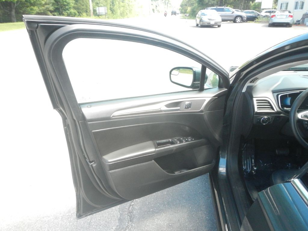 2015 Ford Fusion Image 41