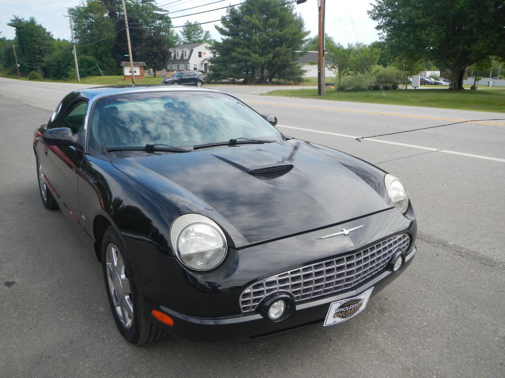 2003 Ford Thunderbird Image 2