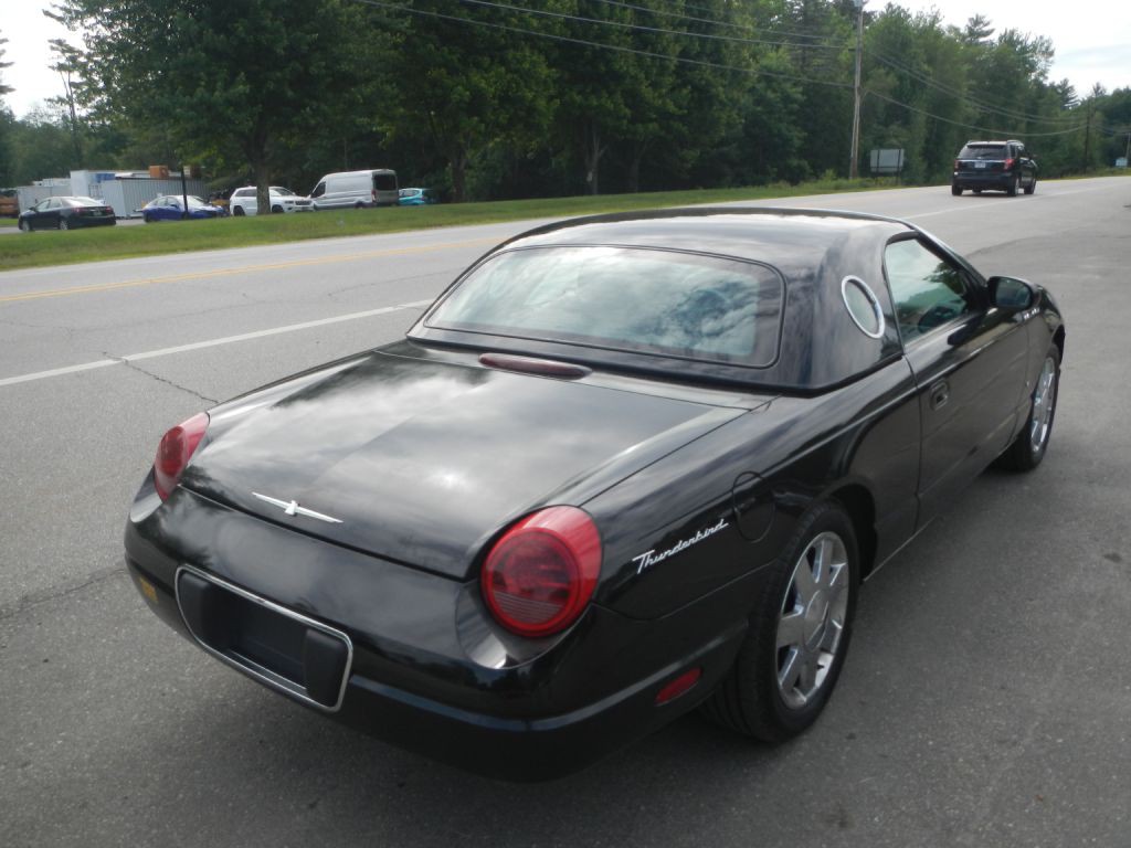 2003 Ford Thunderbird Image 5